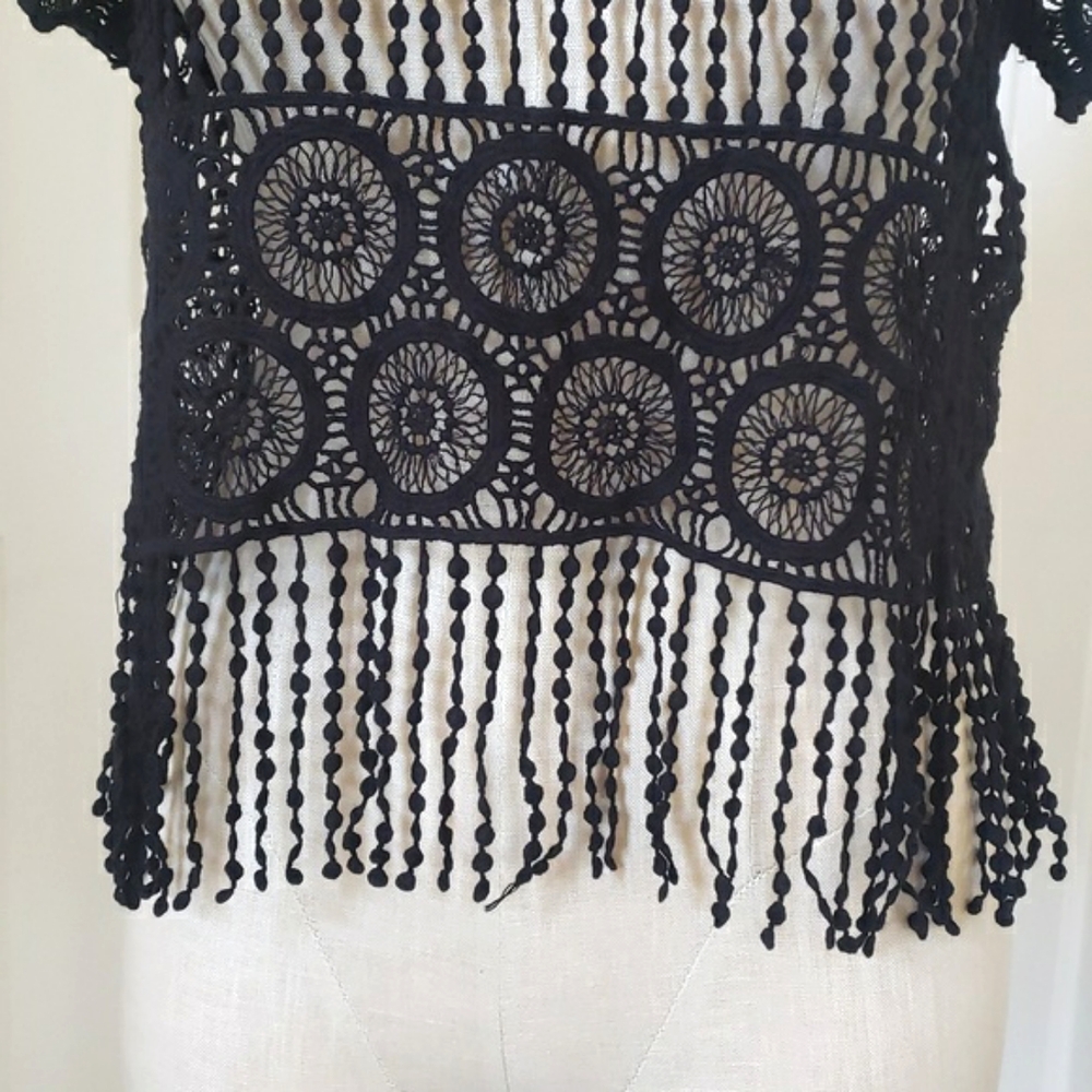 Anthropologie DULCIE Boho Sheer Crochet Top Black Cotton Fringe Hem Short Sleeve - Picture 8 of 16